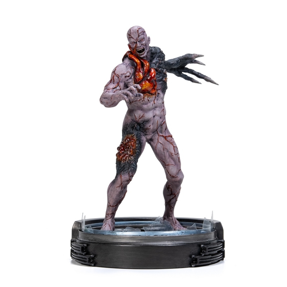 RESIDENT EVIL TYRANT フィギュア FIGURA RESIDENT EVIL TYRANT CAPCOM ESTATUA 28CM